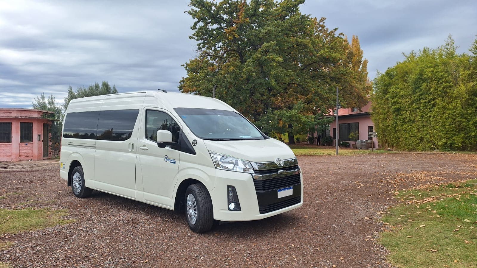 Unidad de Travel Time lista para una salida enológica en Mendoza